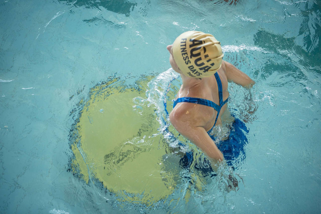 Round Jump poolside
